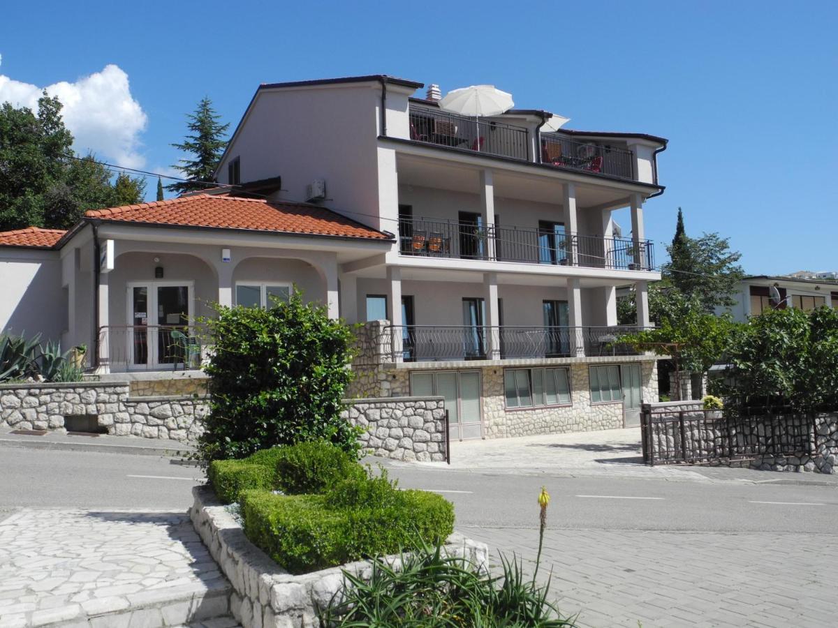 Anton 3 Apartman Crikvenica Kültér fotó