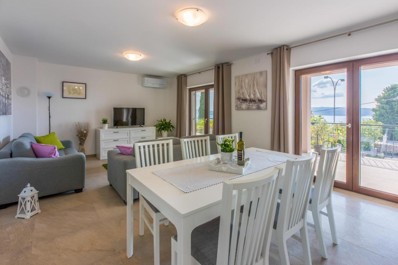 Anton 3 Apartman Crikvenica Kültér fotó