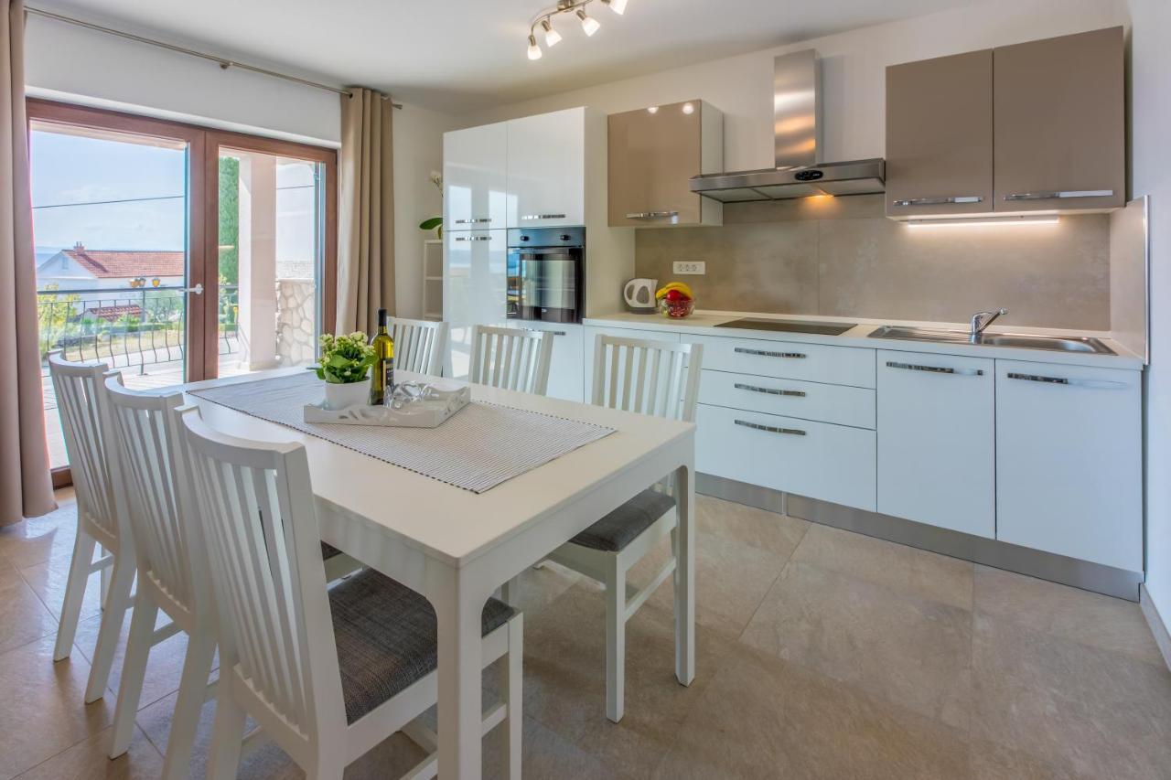 Anton 3 Apartman Crikvenica Kültér fotó