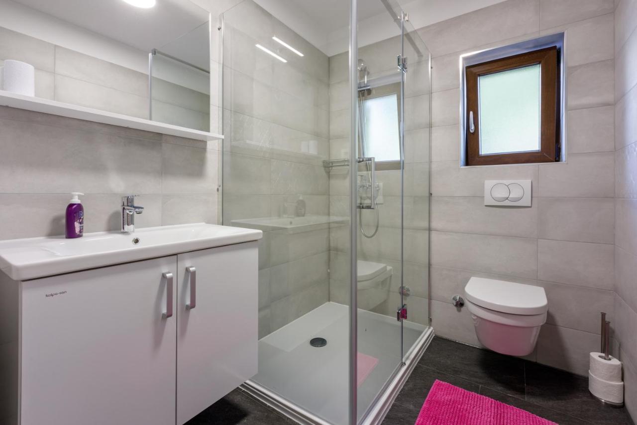 Anton 3 Apartman Crikvenica Kültér fotó