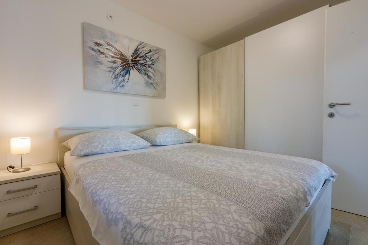 Anton 3 Apartman Crikvenica Kültér fotó